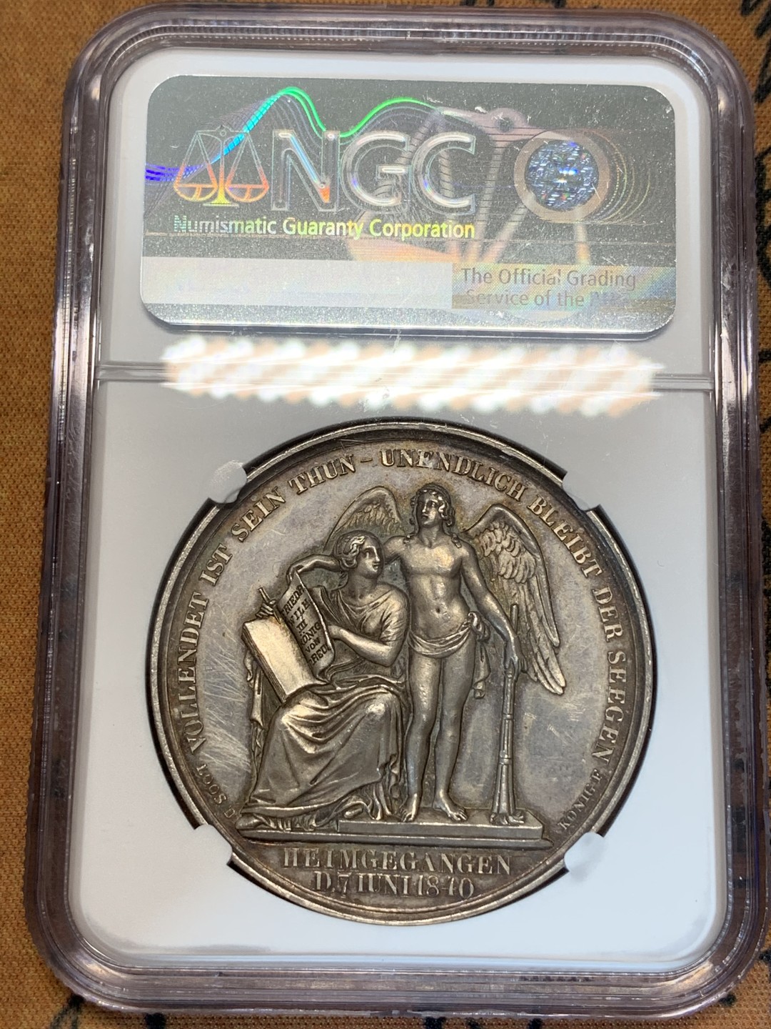 《竞宝斋》第67场-本周日，周一，周四.3场连拍（全场不限金额包邮） NGC UNCD  德国1840年 普鲁士威廉三世逝世高浮雕大银章LOOS名家雕刻，41mm 28g