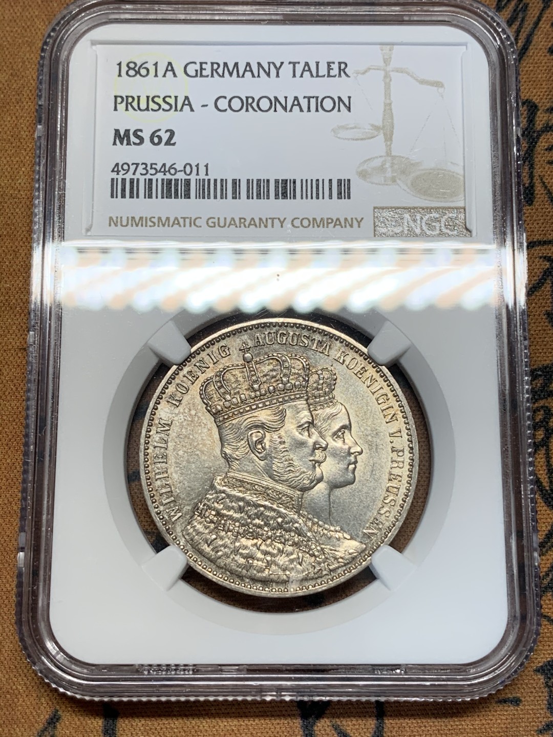 《竞宝斋》第67场-本周日，周一，周四.3场连拍（全场不限金额包邮） NGC MS62 德国1861年 普鲁士威廉一世加冕纪念1泰勒 状态不错的毛衣泰勒