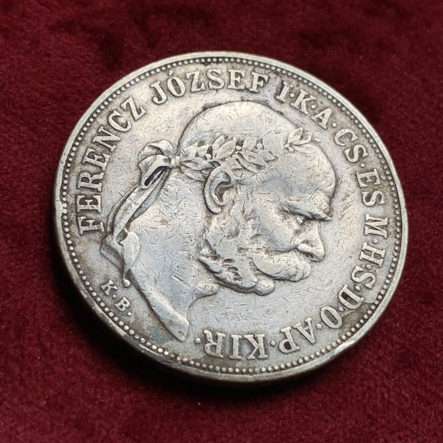 《竞宝斋》第67场-本周日，周一，周四.3场连拍（全场不限金额包邮） 匈牙利1900年 双天使5克朗大银币，大热大涨品种，细节不错 原味包浆