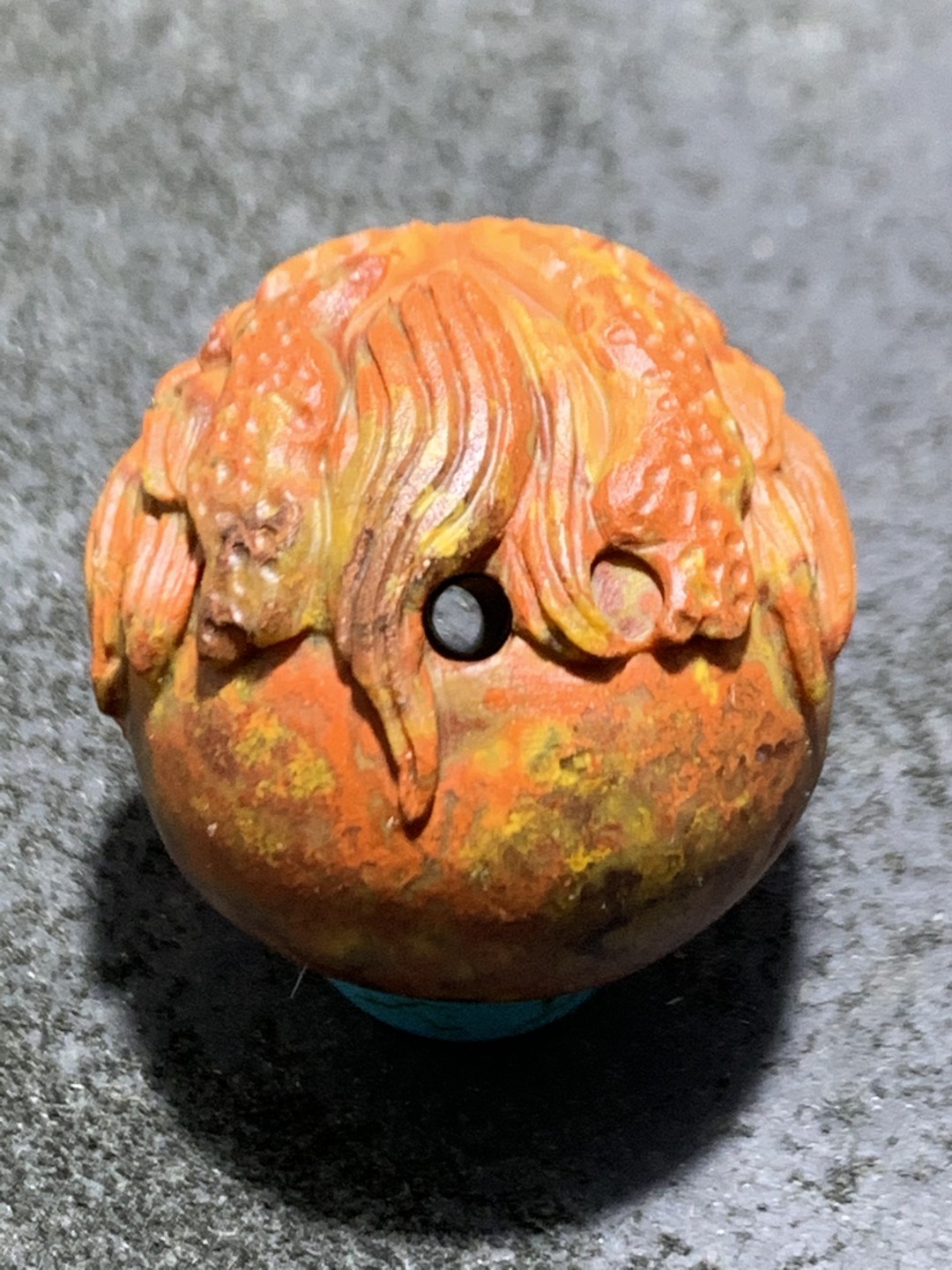 精美战国红玛瑙亚光雕刻龙珠一颗！