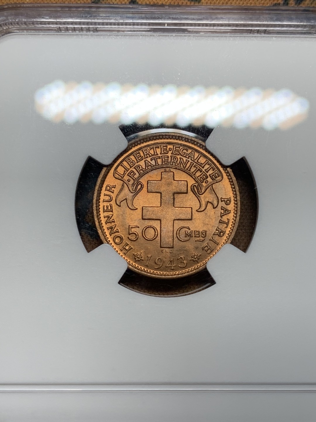 《竞宝斋》第67场-本周日，周一，周四.3场连拍（全场不限金额包邮） NGC MS64RB 喀麦隆 1943年 50分 铜币 RB状态 非常难得