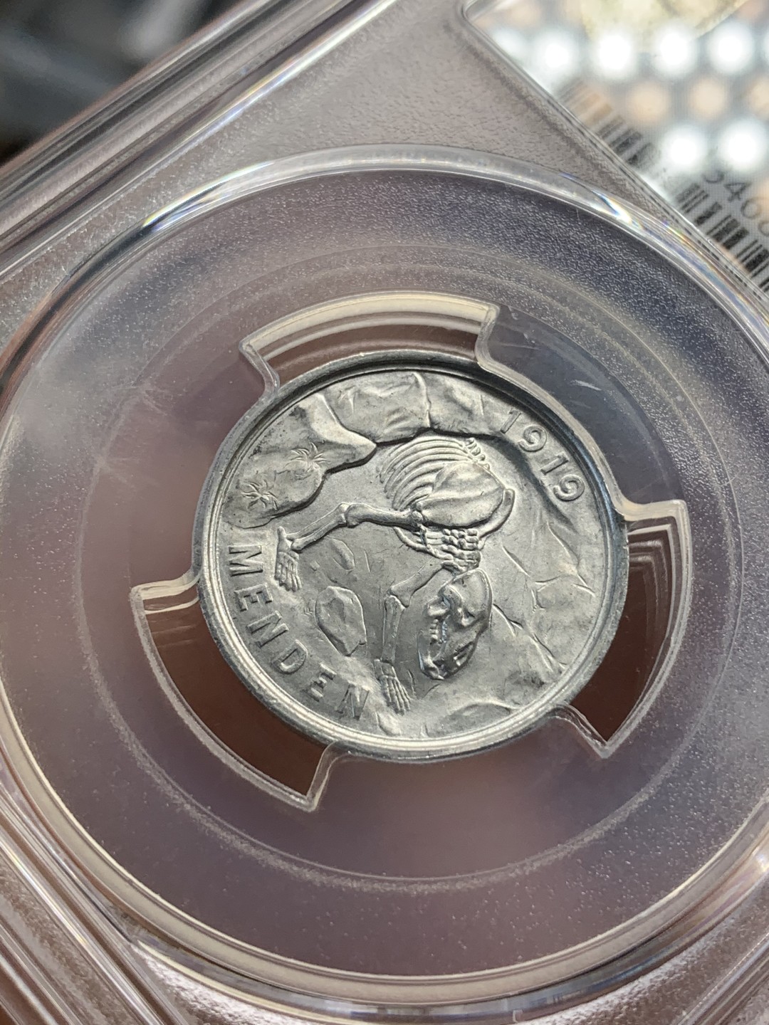 《竞宝斋》第67场-本周日，周一，周四.3场连拍（全场不限金额包邮） 季军分 PCGS MS64  德国 1920年 门登洞熊50芬尼铝币  知名币种 少见高分 上面还有一个65，一个67