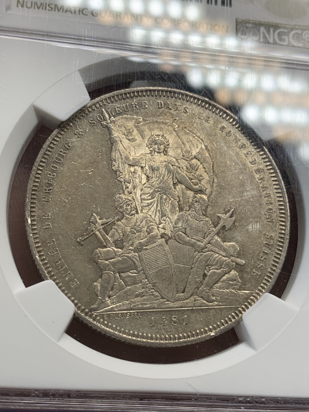 《竞宝斋》第67场-本周日，周一，周四.3场连拍（全场不限金额包邮） NGC AU58 瑞士1881年弗赖堡城市景观5法郎银币