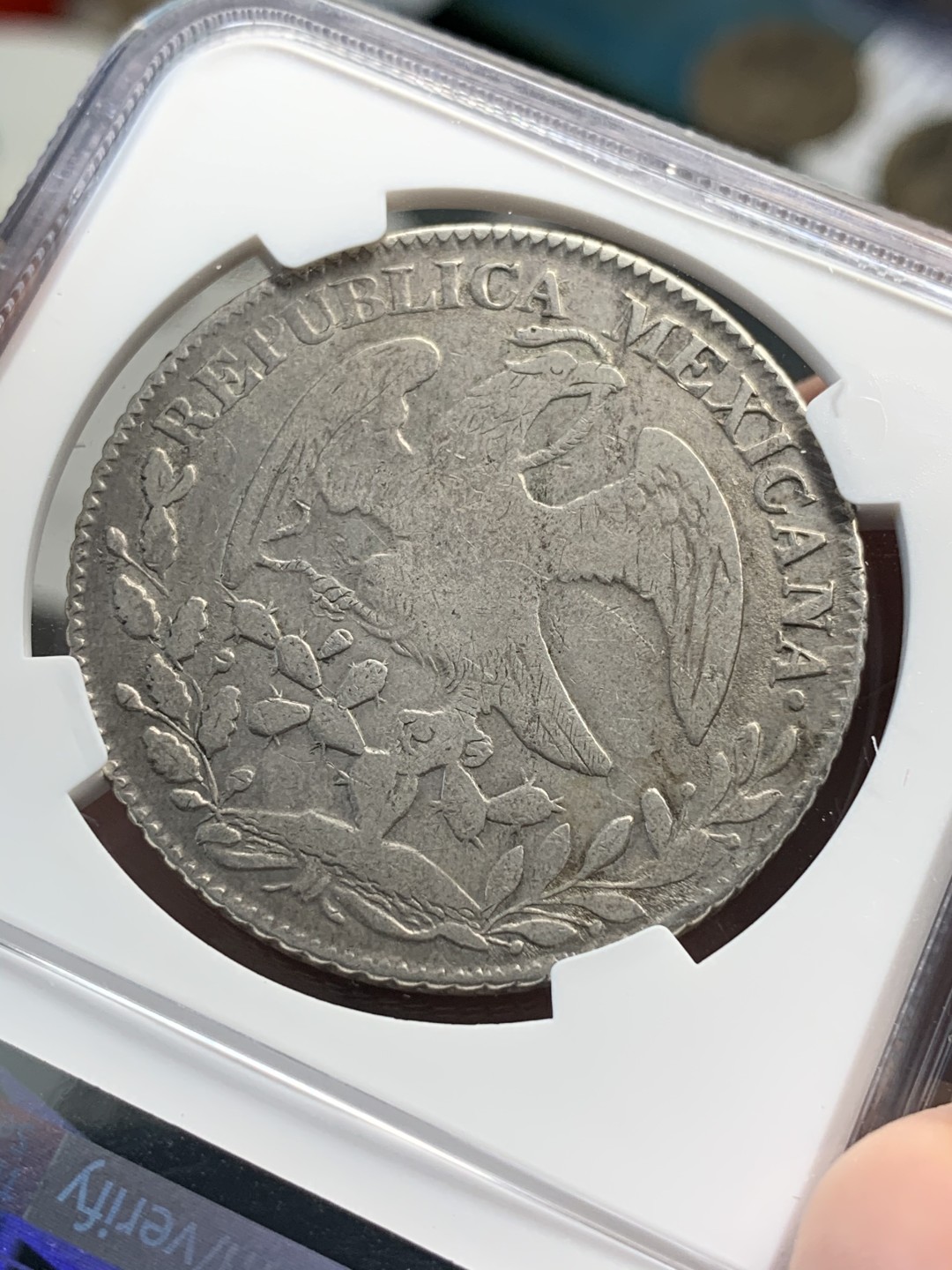 《竞宝斋》第67场-本周日，周一，周四.3场连拍（全场不限金额包邮） NGC VF 细节评级 墨西哥 1850年 早期 花边鹰洋 状态不错