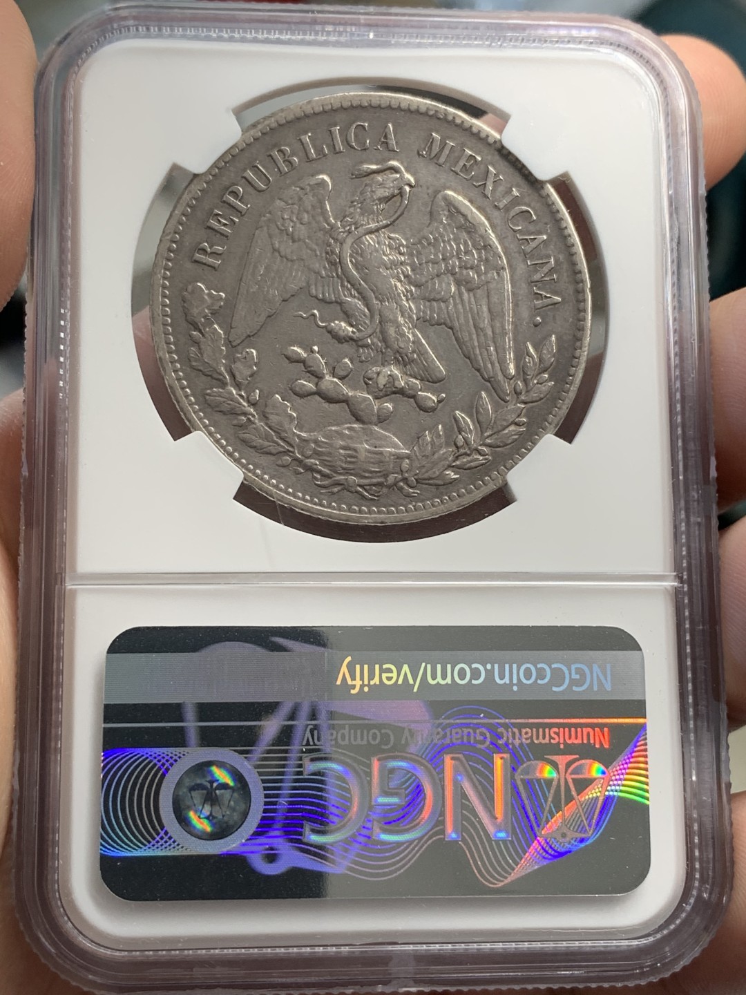 《竞宝斋》第67场-本周日，周一，周四.3场连拍（全场不限金额包邮） NGC AU细节评级 墨西哥 1899年 CN JQ 直边鹰洋 银币 状态不错 慢慢岁月的痕迹