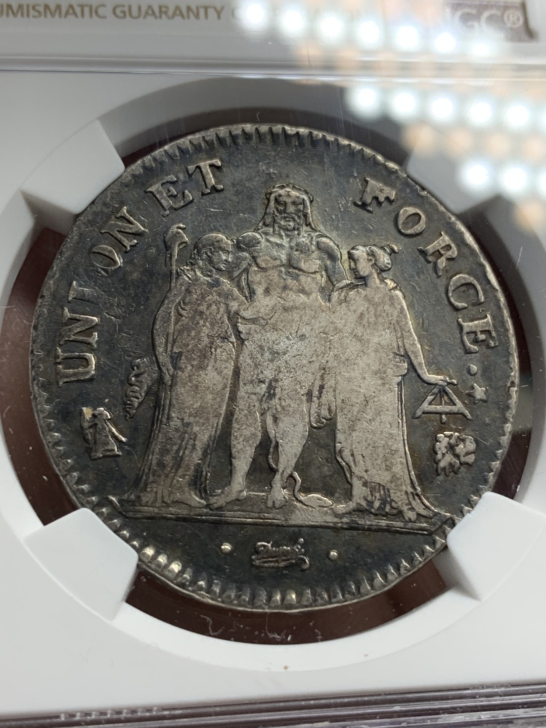 《竞宝斋》第67场-本周日，周一，周四.3场连拍（全场不限金额包邮） 第四名 NGC-F12 法国第一共和 1798年LAN7 巴约讷厂 大力神 5法郎大银币 黑包浆 能出分的真的是太少了