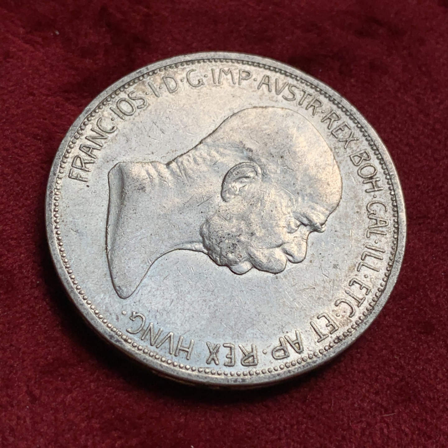 《竞宝斋》第67场-本周日，周一，周四.3场连拍（全场不限金额包邮） 1908年 奥地利 5克朗 银币 奔跑的疯女人 淡彩包浆 细节优秀 上涨品种