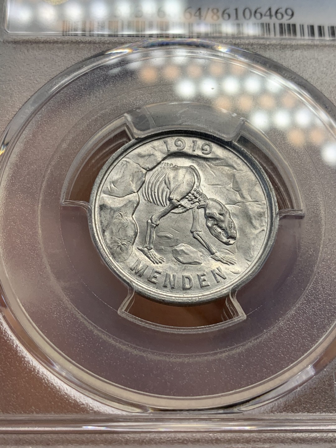 《竞宝斋》第67场-本周日，周一，周四.3场连拍（全场不限金额包邮） 季军分 PCGS MS64  德国 1920年 门登洞熊50芬尼铝币  知名币种 少见高分 上面还有一个65，一个67