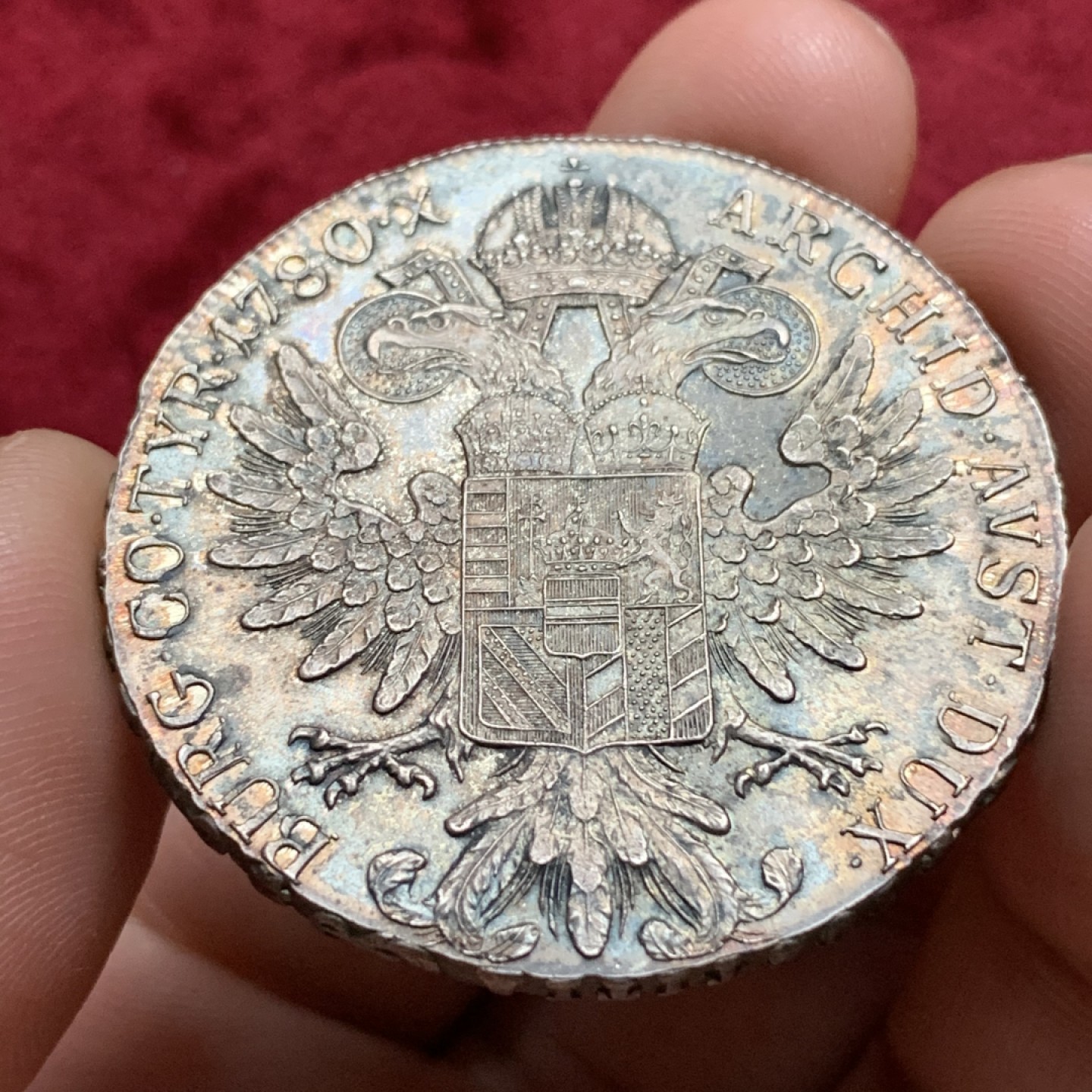 《竞宝斋》第67场-本周日，周一，周四.3场连拍（全场不限金额包邮） 奥地利 1780年 大奶妈 泰勒银币  双须版 双面超五彩  非常难得