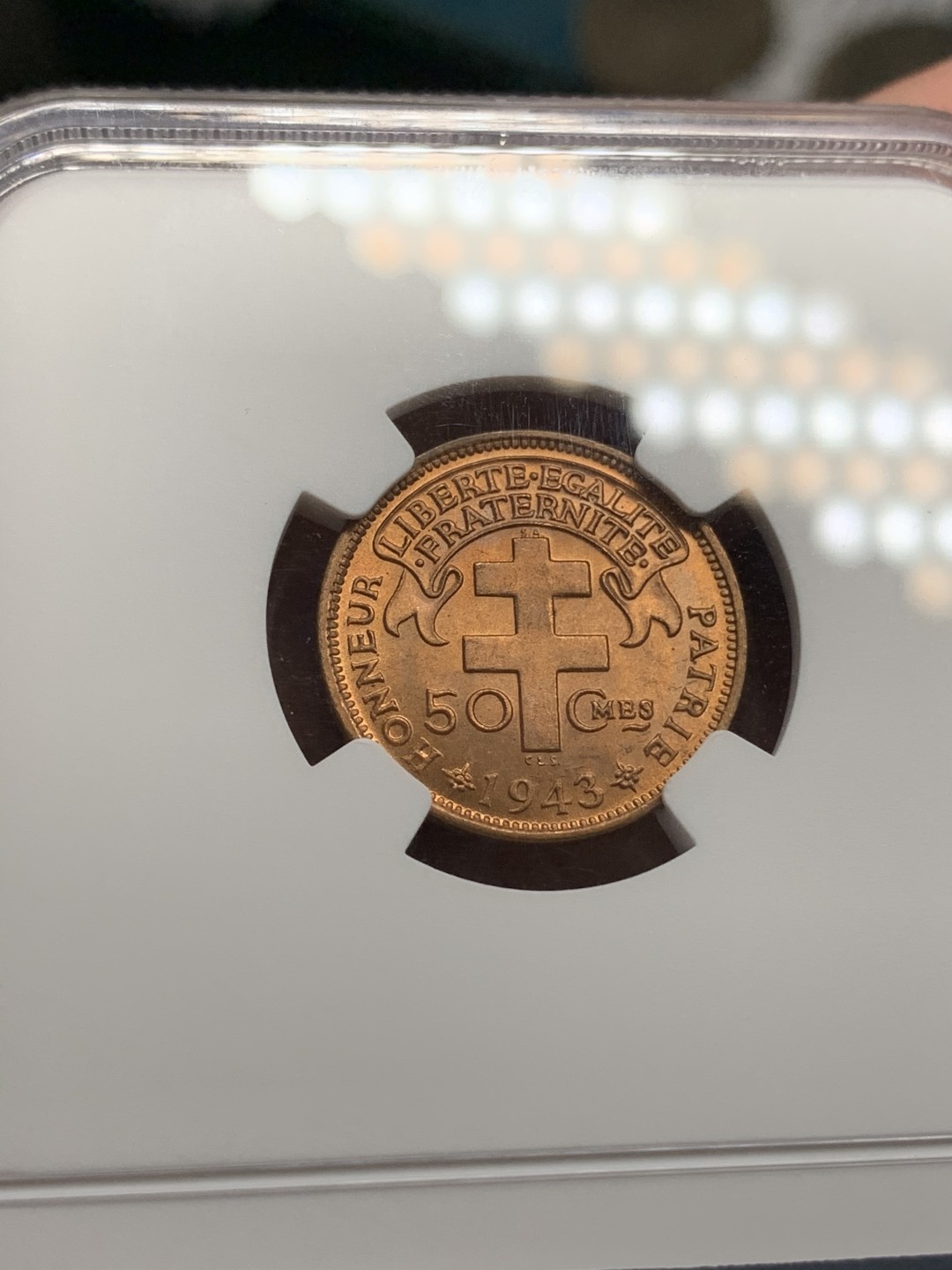 《竞宝斋》第67场-本周日，周一，周四.3场连拍（全场不限金额包邮） NGC MS64RB 喀麦隆 1943年 50分 铜币 RB状态 非常难得