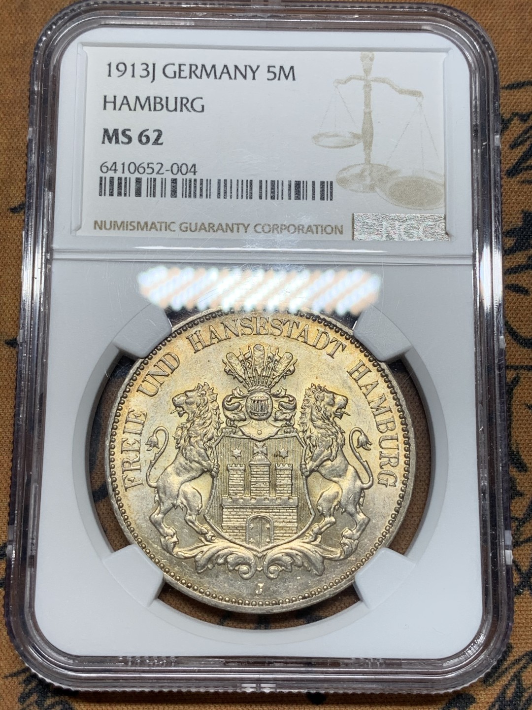 《竞宝斋》第67场-本周日，周一，周四.3场连拍（全场不限金额包邮） NGC MS62 德国 1913年 汉堡 5马克 银币 淡彩金光 非常舒服的状态 上涨品种