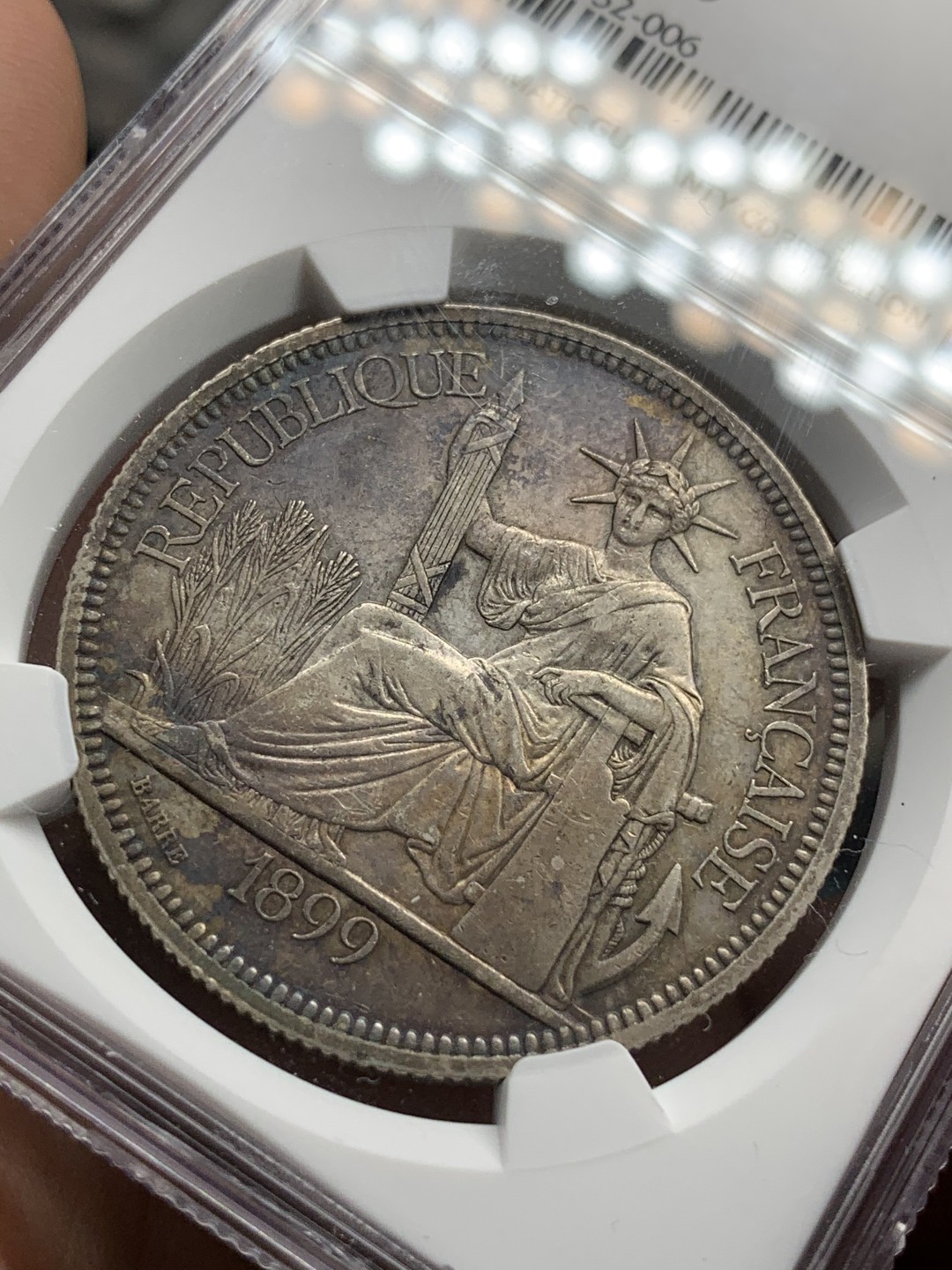 《竞宝斋》第67场-本周日，周一，周四.3场连拍（全场不限金额包邮） NGC-AU 法属印度支那 1899年 坐洋 一元大银币 老包浆 早期年份比较难得 说有洗真是想不通