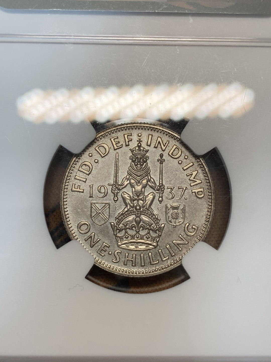 《竞宝斋》第67场-本周日，周一，周四.3场连拍（全场不限金额包邮） NGC-PF64 英国 1937年 乔治六世一先令银币，原光好品相