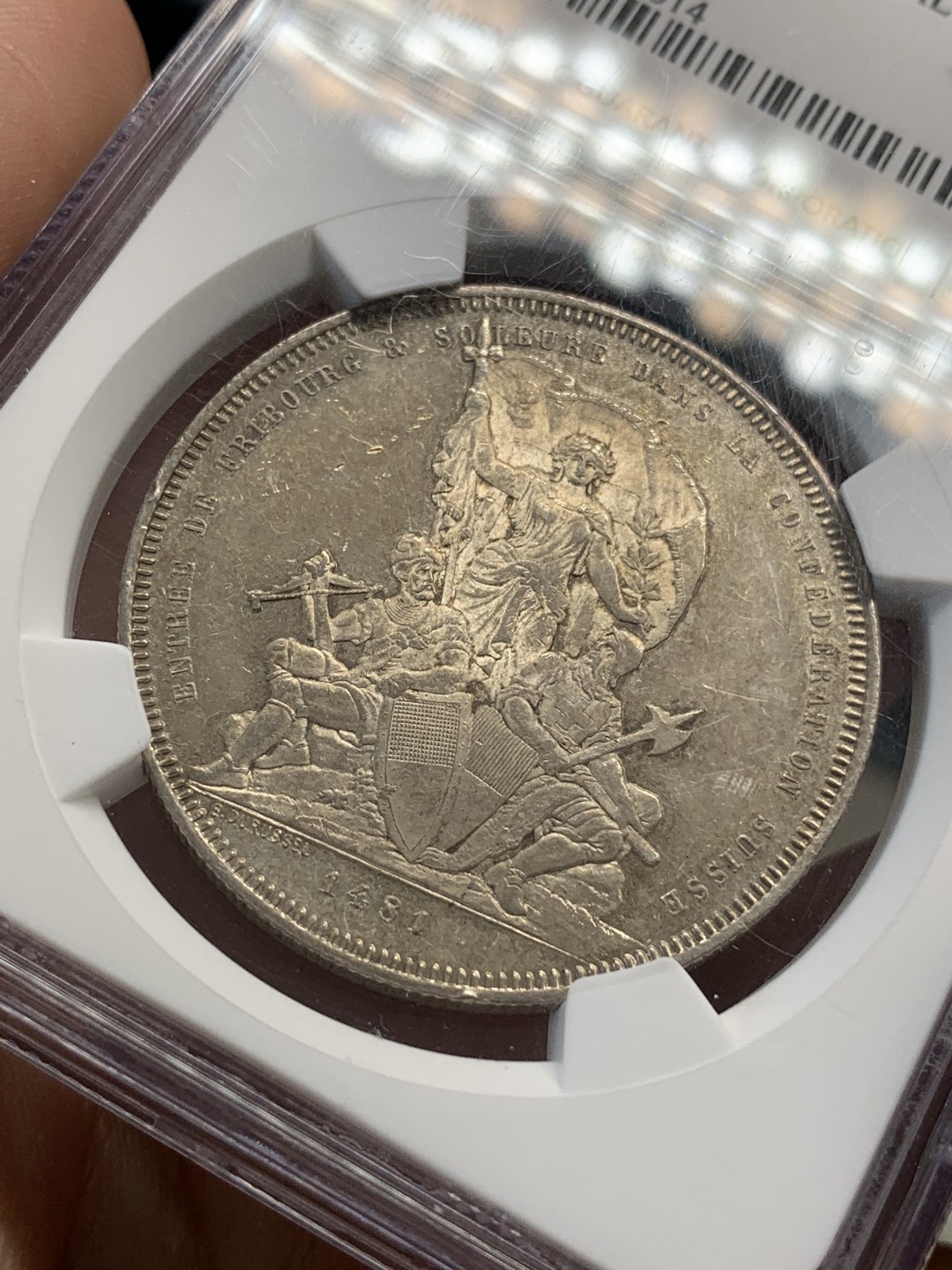 《竞宝斋》第67场-本周日，周一，周四.3场连拍（全场不限金额包邮） NGC AU58 瑞士1881年弗赖堡城市景观5法郎银币