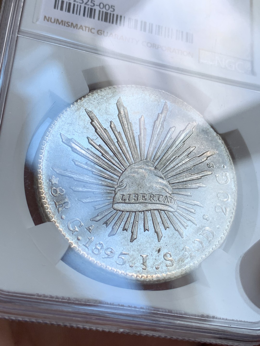 《竞宝斋》第68场-本周日，周一，周四.3场连拍（全场不限金额包邮） NGC-UNC墨西哥1895年8瑞尔鹰洋，打制清晰，光泽一流，鹰毫毕现，类精制