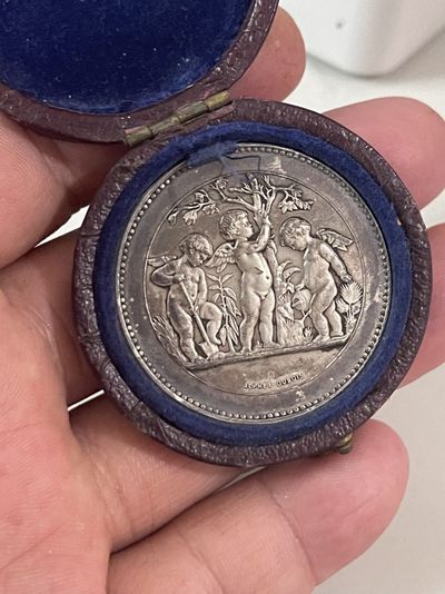 第一期，铜章银章限时拍卖 - 法国园艺儿童小天使新艺术派银牌【原盒】