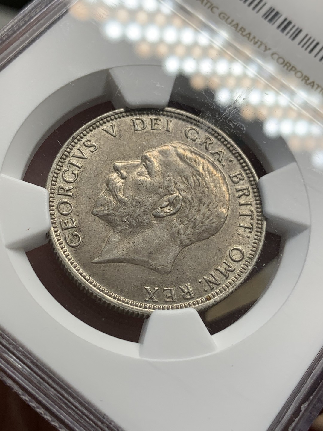 《竞宝斋》第68场-本周日，周一，周四.3场连拍（全场不限金额包邮） NGC-MS61 英国 1931年 2先令弗洛林，乔五银币 包浆难得