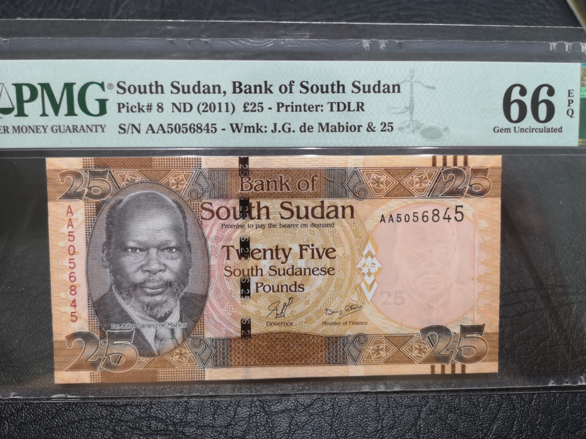 《外钞收藏家》第一百八十五期 2011年南苏丹25镑 PMG66 亚军分 超级稀少AA冠