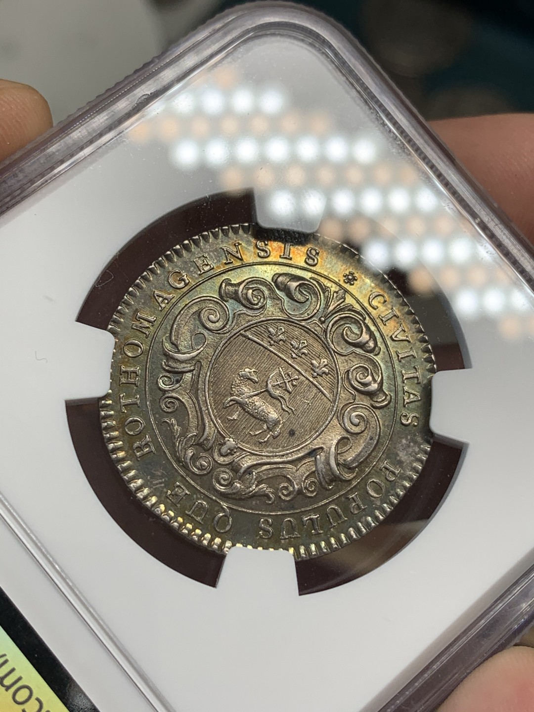 《竞宝斋》第68场-本周日，周一，周四.3场连拍（全场不限金额包邮） NGC AU58 法国路易十五 圆形银质代币 高品细节 镜面底板 黄绿包浆 非常难得