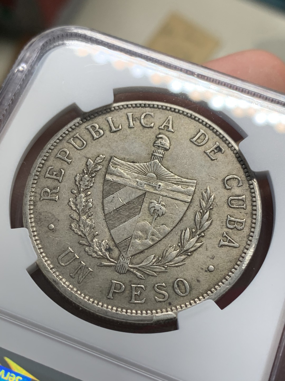 《竞宝斋》第68场-本周日，周一，周四.3场连拍（全场不限金额包邮） NGC-AU 古巴1933年 大五星 1比索 大银币 原味品 没分可惜