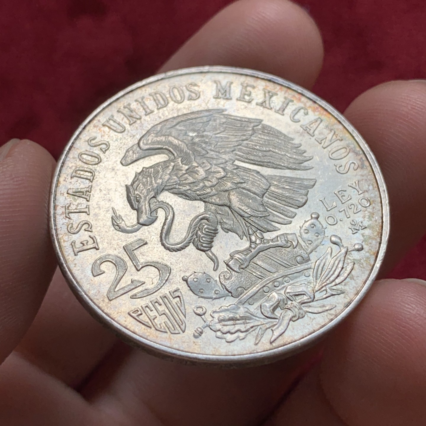 《竞宝斋》第68场-本周日，周一，周四.3场连拍（全场不限金额包邮） 墨西哥 1968年 25比索 奥运银币 墨西哥奥运银币，原汁原味，完全未流通品相