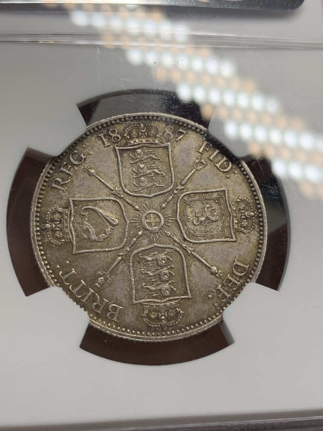 《竞宝斋》第68场-本周日，周一，周四.3场连拍（全场不限金额包邮） NGC-au58 英国 1887年 2先令佛罗林银币 中年老维银币 淡彩包浆