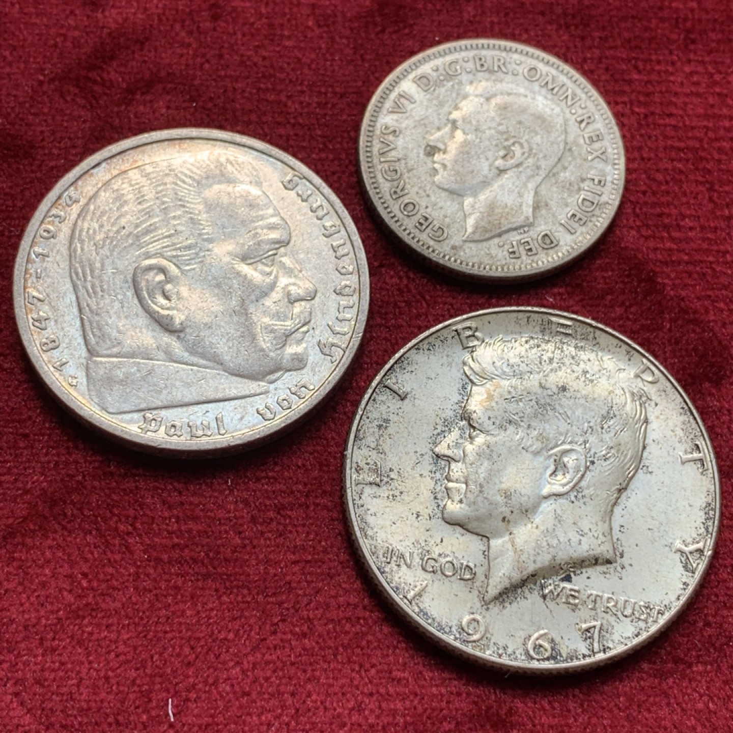 《竞宝斋》第68场-本周日，周一，周四.3场连拍（全场不限金额包邮） 3枚银币一组 德国 1936年 鹰版5马克一枚，美国1967半美元银币一枚，澳大利亚 1950年先令一枚