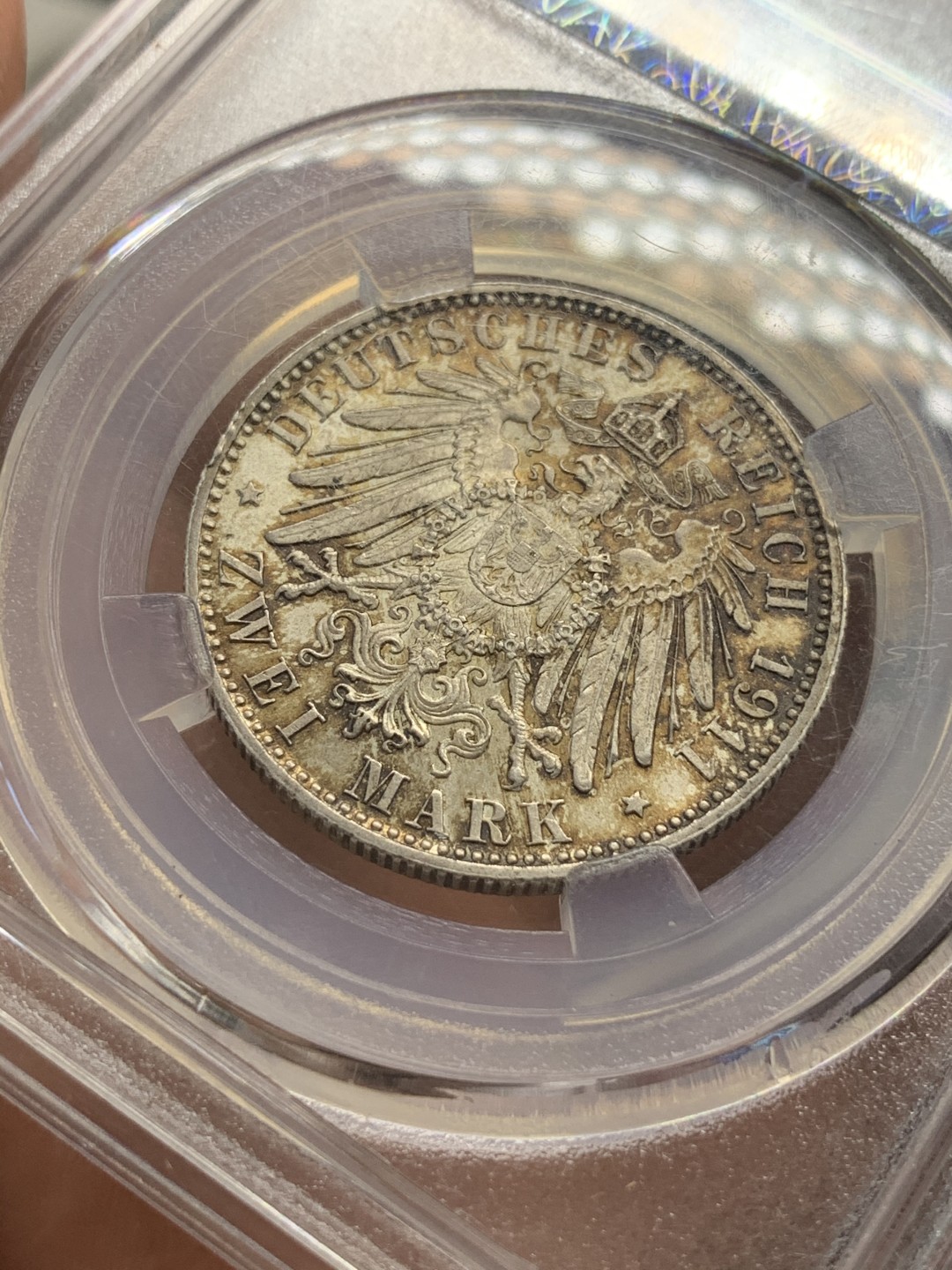 《竞宝斋》第68场-本周日，周一，周四.3场连拍（全场不限金额包邮） 众诚详评MS64 德国 1911摄政王2马克银币，绒布金彩，原滋原味 国内比较严谨的小评级公司 这个砸盒可期