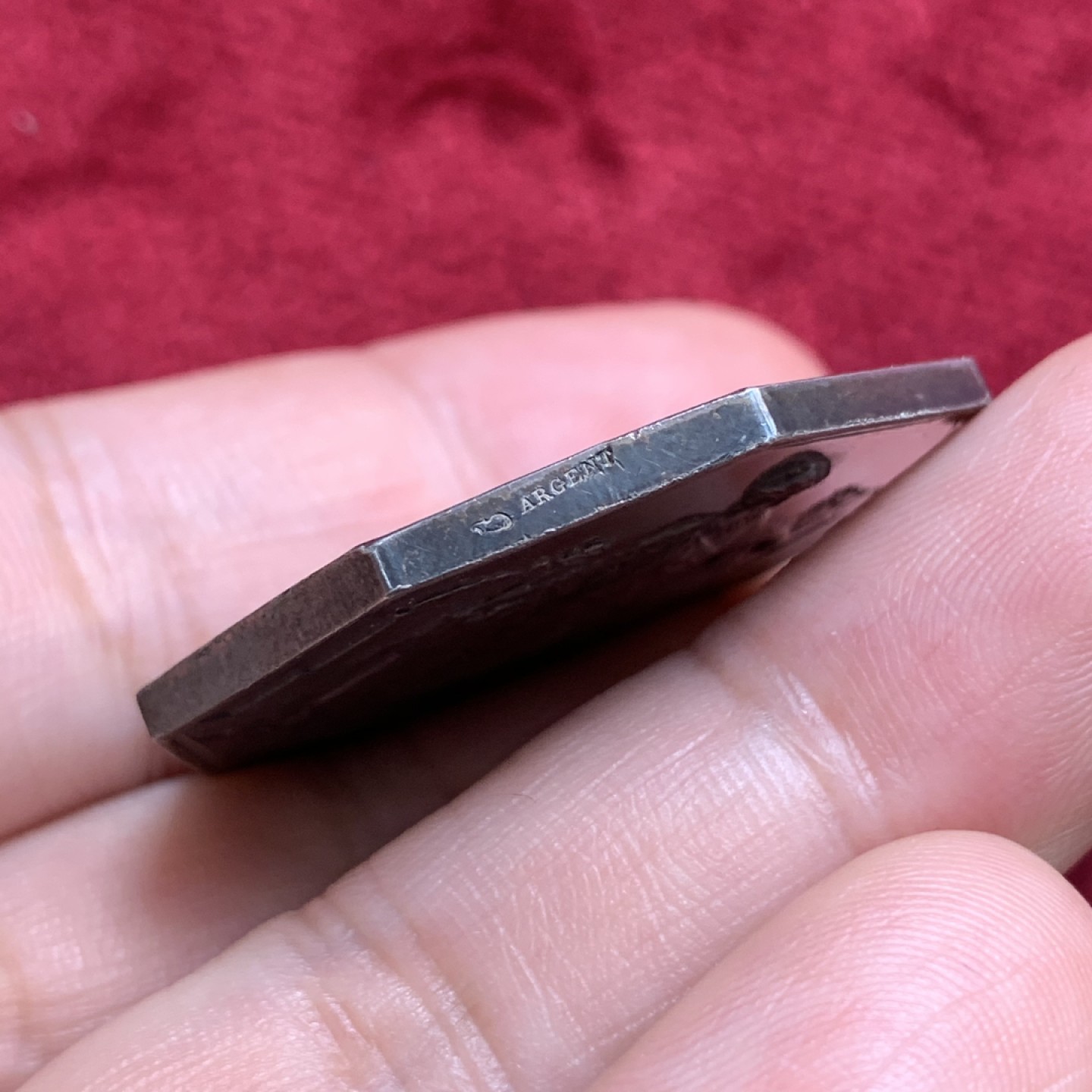 《竞宝斋》第68场-本周日，周一，周四.3场连拍（全场不限金额包邮） 法国1838年火车女神大八角银代币 unc品 原味深五彩包浆 丰饶角边铭 37毫米 24克