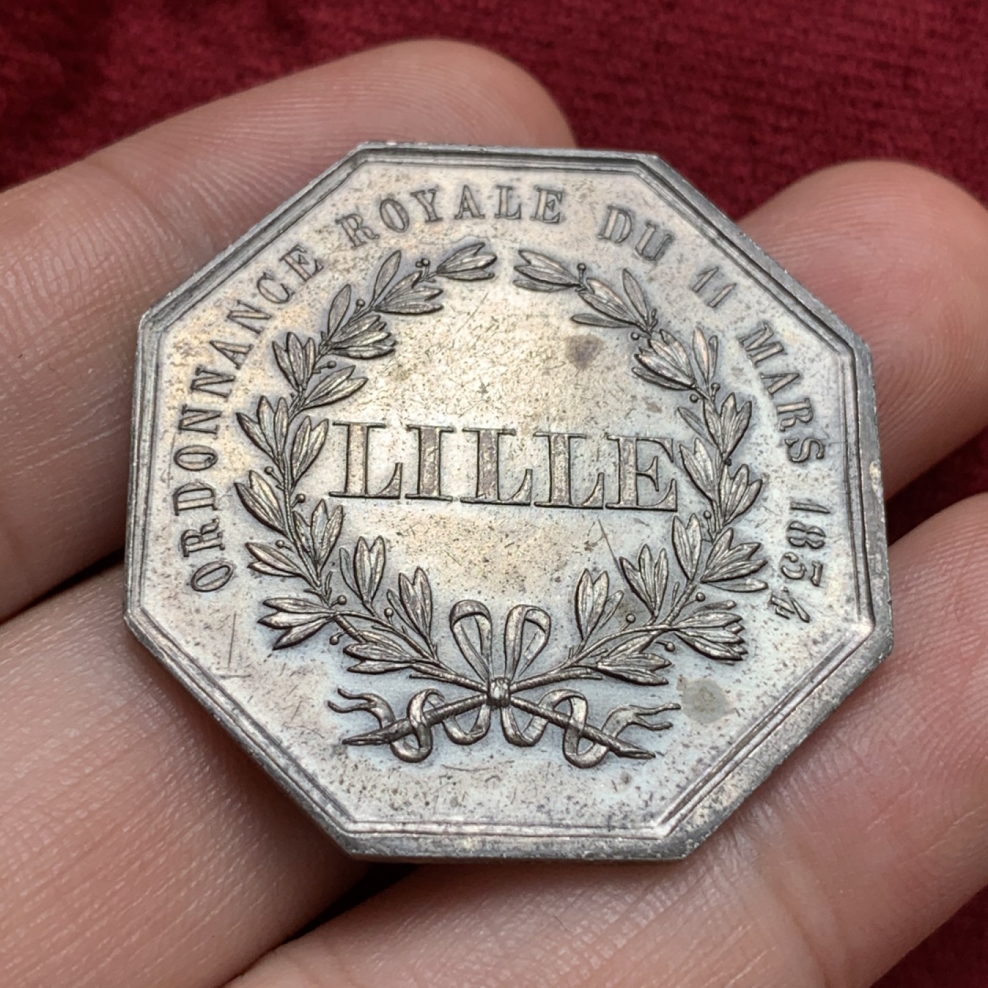 《竞宝斋》第68场-本周日，周一，周四.3场连拍（全场不限金额包邮） 法国1834年城市纹章大八角银代币 原光品 丰饶角边铭 36毫米 19.9