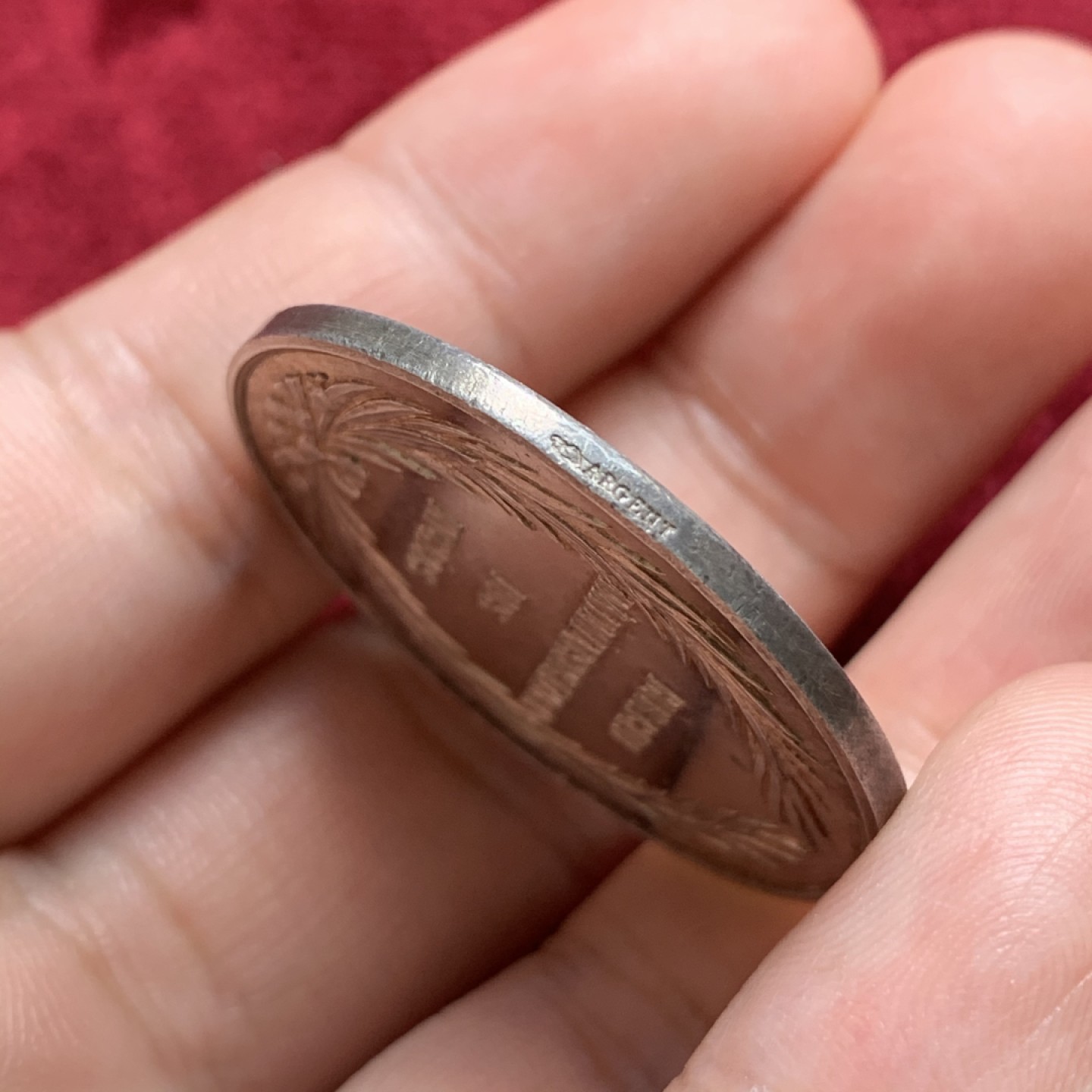 《竞宝斋》第68场-本周日，周一，周四.3场连拍（全场不限金额包邮） 法国圆形银代币 原光品淡彩包浆 丰饶角银标 35毫米 20克