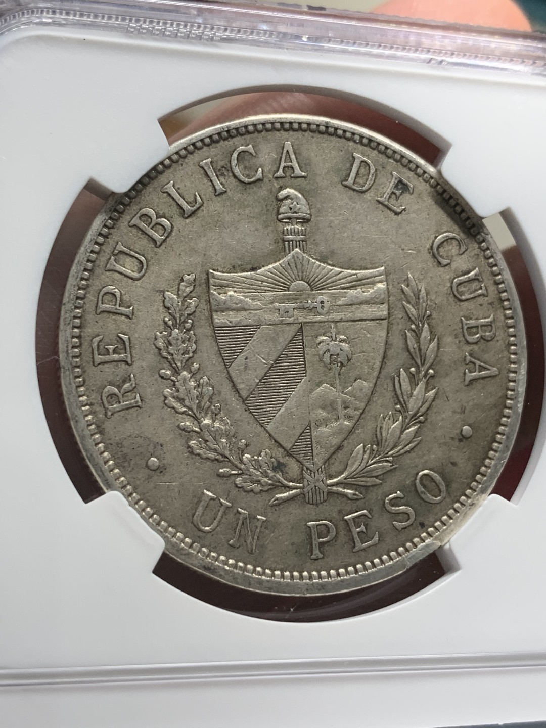 《竞宝斋》第68场-本周日，周一，周四.3场连拍（全场不限金额包邮） NGC-AU 古巴1933年 大五星 1比索 大银币 原味品 没分可惜