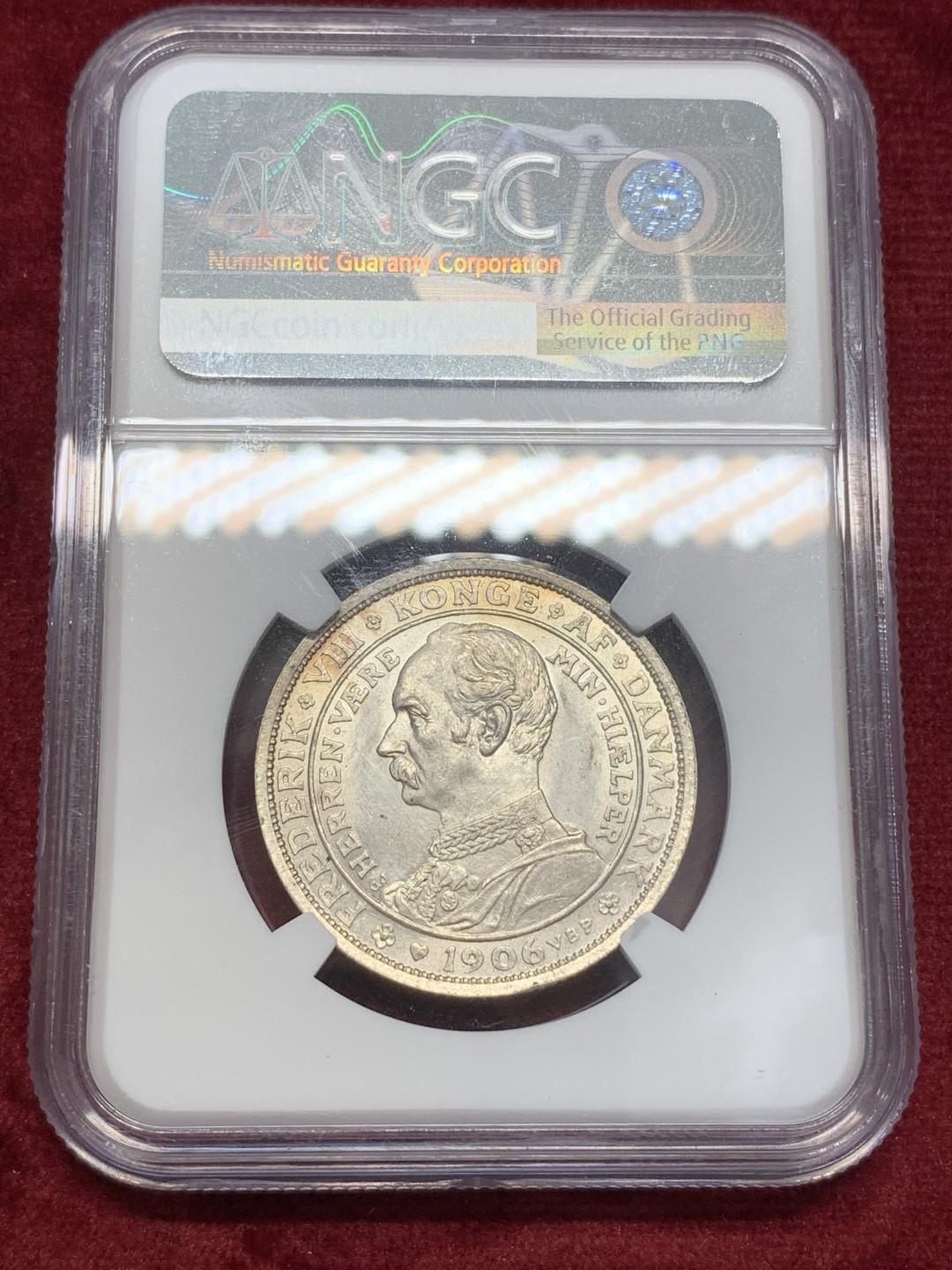 《竞宝斋》第68场-本周日，周一，周四.3场连拍（全场不限金额包邮） NGC-MS62 丹麦 1906年 2克朗 弗雷德里克八世继位纪念 与克里斯蒂安九世双人像 银币