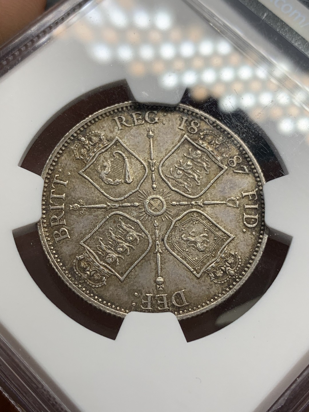 《竞宝斋》第68场-本周日，周一，周四.3场连拍（全场不限金额包邮） NGC-au58 英国 1887年 2先令佛罗林银币 中年老维银币 淡彩包浆