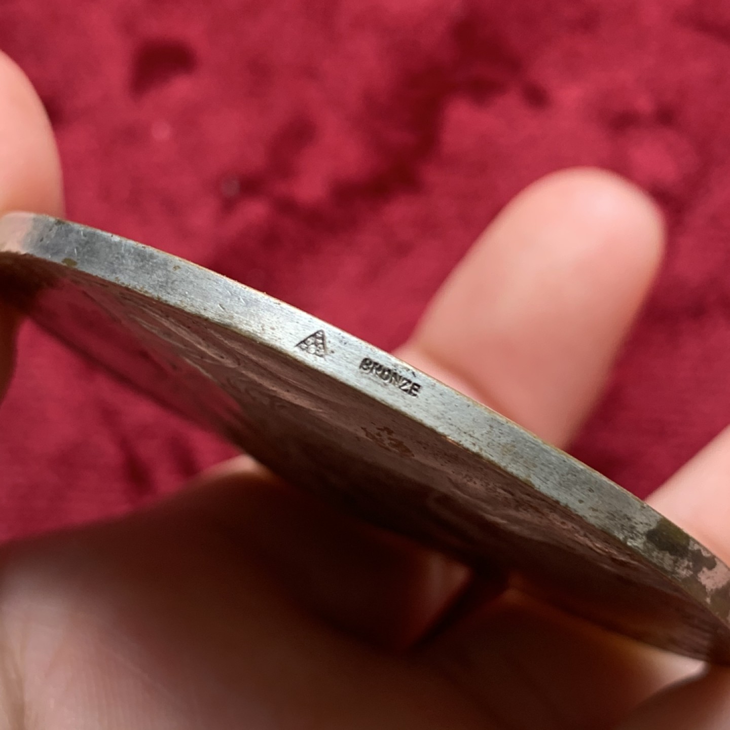 《竞宝斋》第68场-本周日，周一，周四.3场连拍（全场不限金额包邮） 法国 20世纪初   镀银铜章 83克 59.4mm超大规格  铜边铭