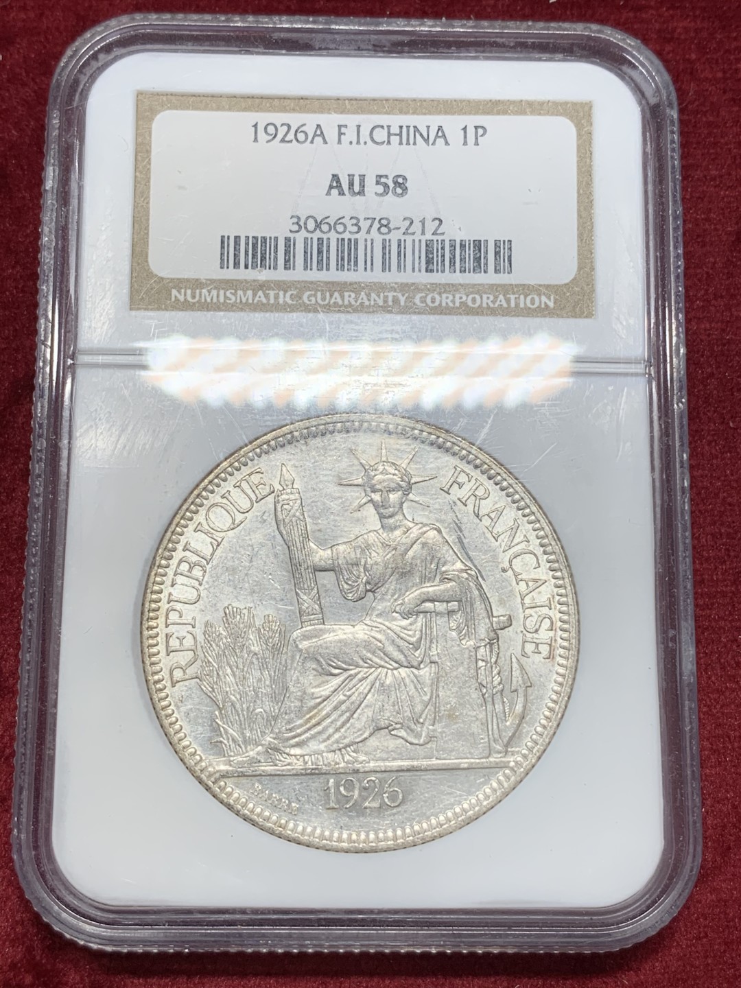 《竞宝斋》第68场-本周日，周一，周四.3场连拍（全场不限金额包邮） PCGS-AU58，法属印支，1926，坐洋银币，老盒原光，热门品种