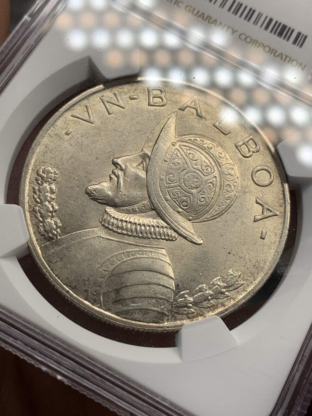 《竞宝斋》第68场-本周日，周一，周四.3场连拍（全场不限金额包邮） NGC-AUD 巴拿马 1947年 1巴波亚 女神银币 银币