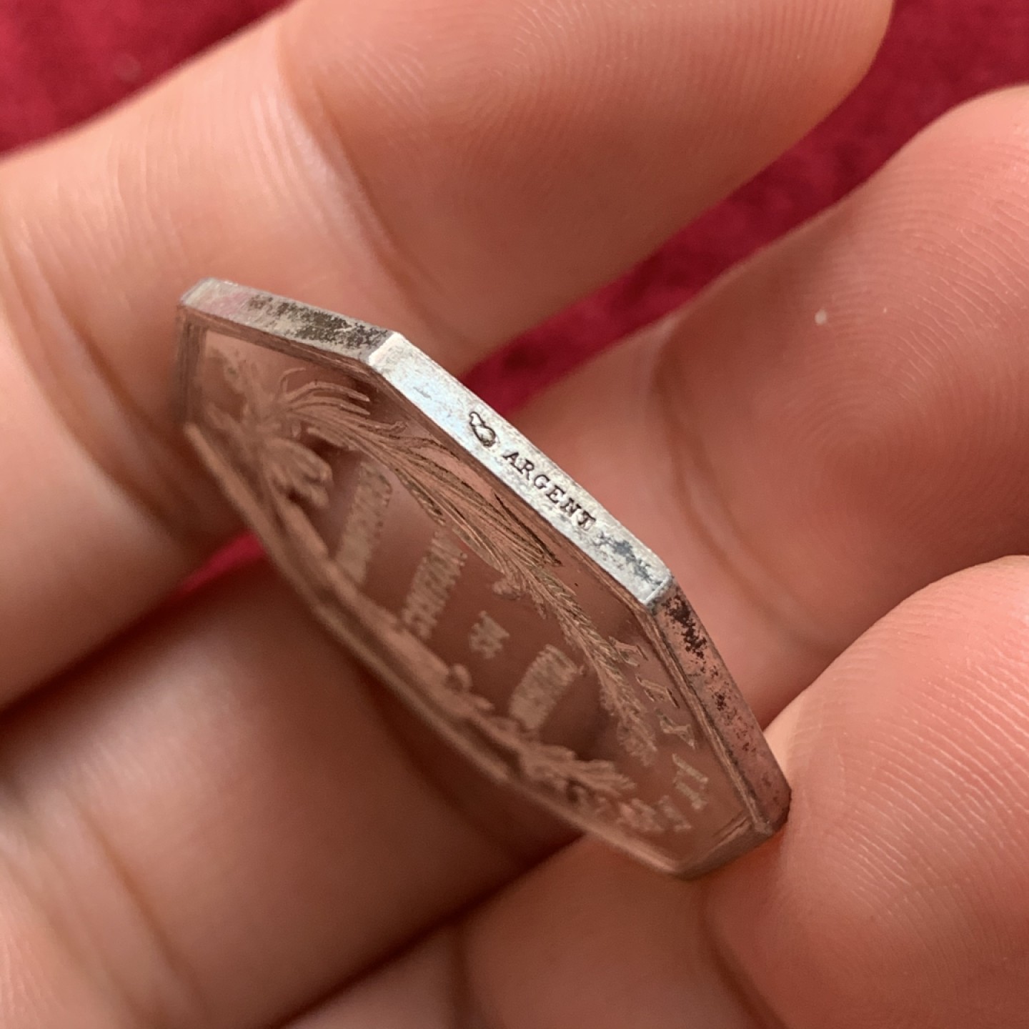 《竞宝斋》第68场-本周日，周一，周四.3场连拍（全场不限金额包邮） 法国八角银代币 unc原光品 丰饶角银标 31毫米 12.55克