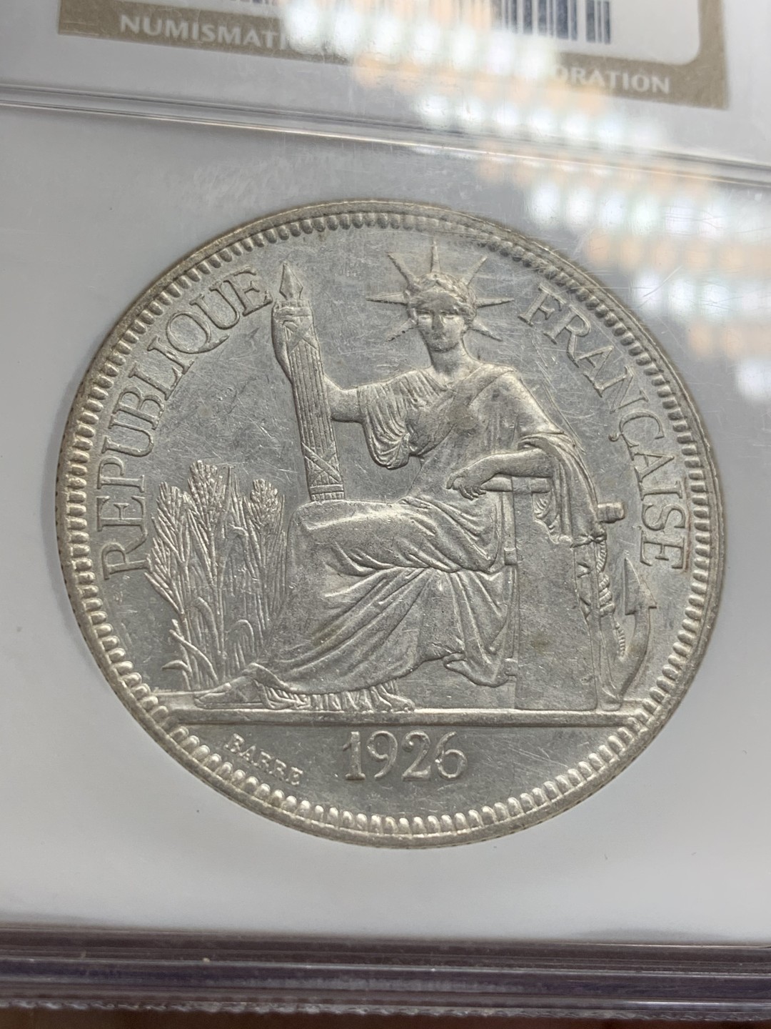 《竞宝斋》第68场-本周日，周一，周四.3场连拍（全场不限金额包邮） PCGS-AU58，法属印支，1926，坐洋银币，老盒原光，热门品种