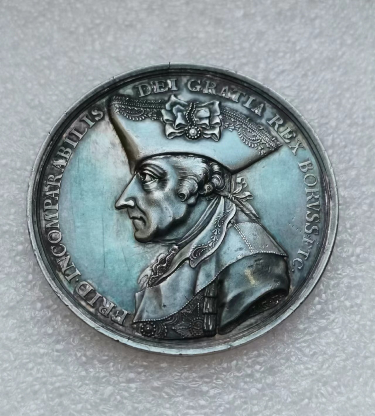 瓶子🏺第45期拍卖会 德国1786年腓特烈大帝功勋纪念银章（五彩稀少）