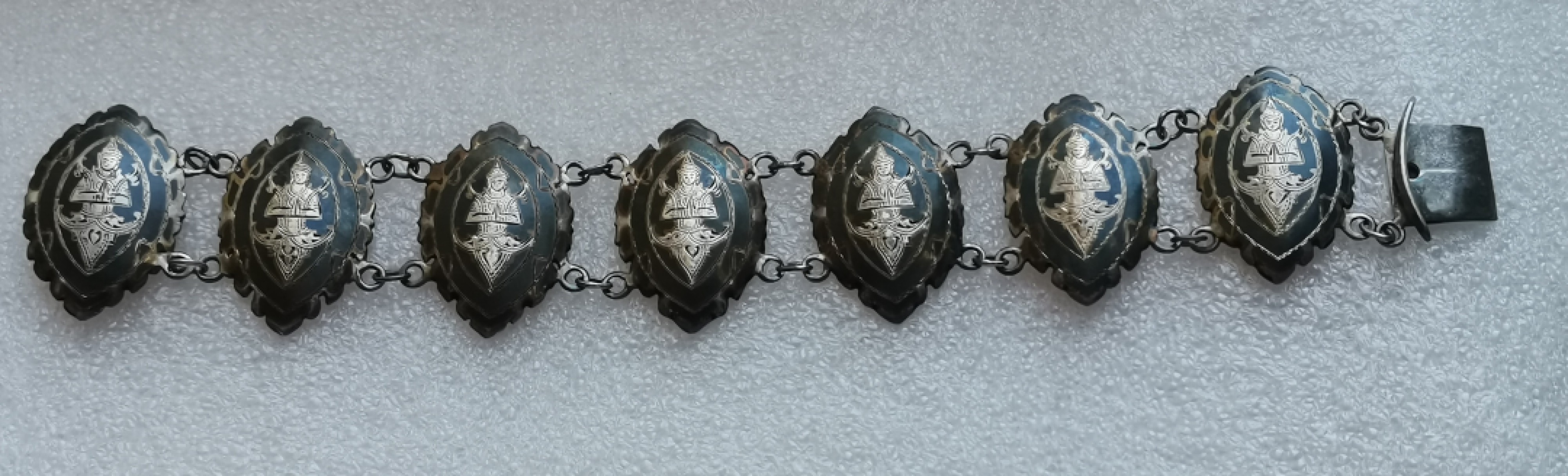 瓶子🏺第45期拍卖会 泰国20世纪早期佛教银质手链