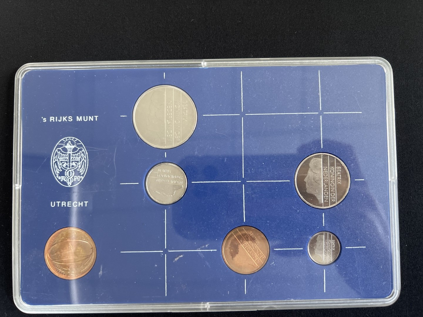 泡泡堂第三十五期  世界硬币纪念章专场（无押金，无佣金，捡漏，全场20包邮，偏远地区除外） 荷兰1984年套币