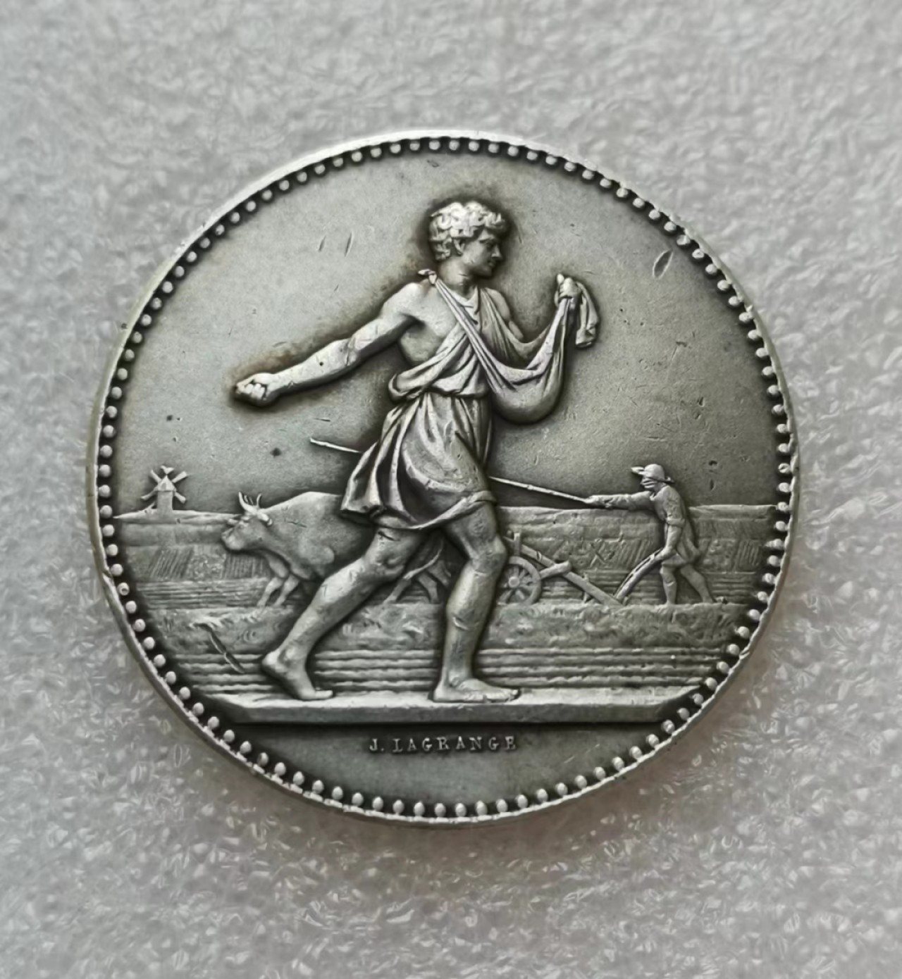 瓶子🏺第45期拍卖会 法国1900年左右农业部播种者银章