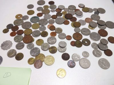 第四期 六月第4期 - 3外国硬币一斤，代友出非本人发货，密封一斤