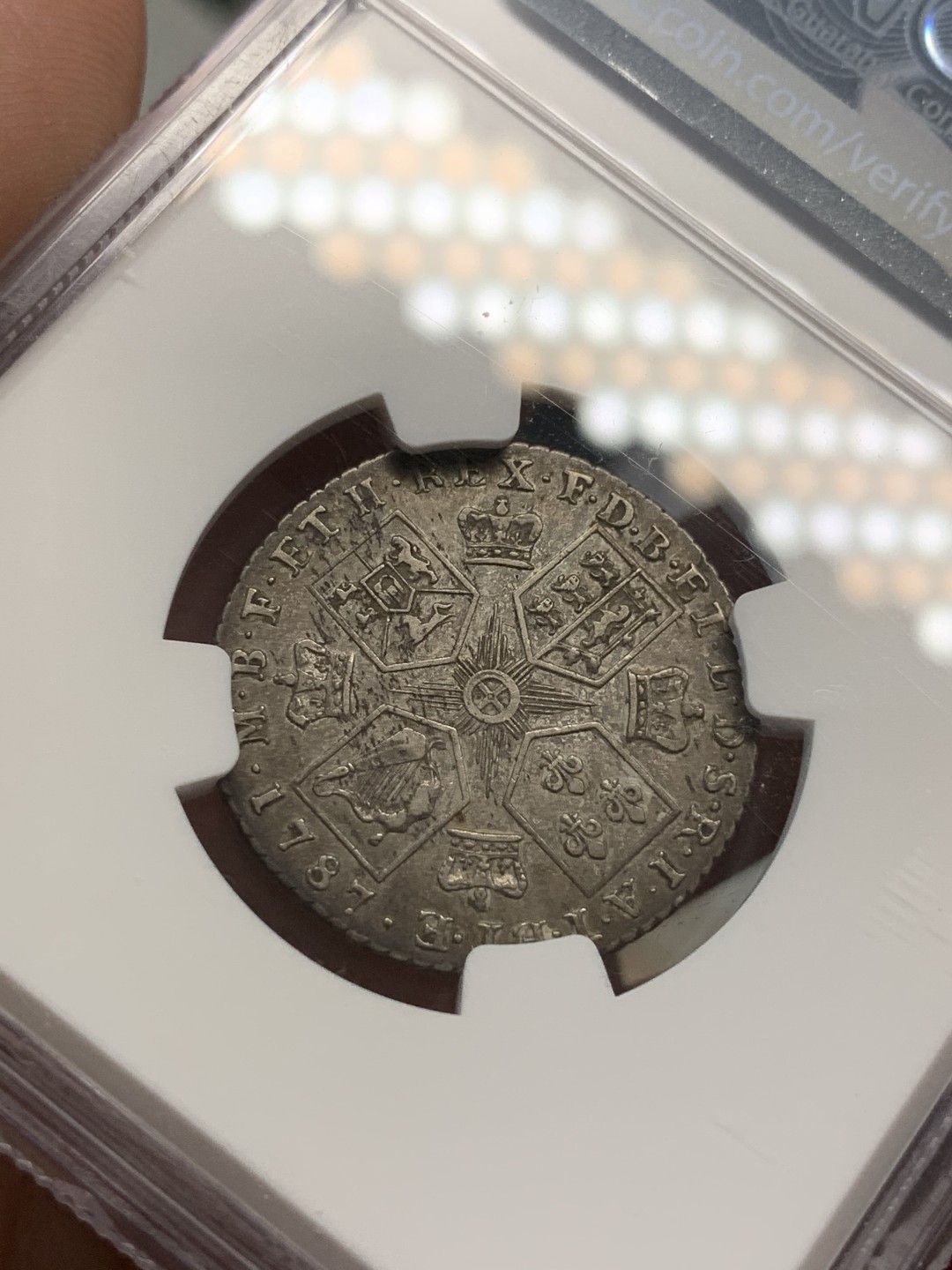 《竞宝斋》第69场-本周日，周一，周四.3场连拍（全场不限金额包邮） NGC AU53 英国 1787年 乔治三世 1先令 银币 原味深包浆 打制的非常好