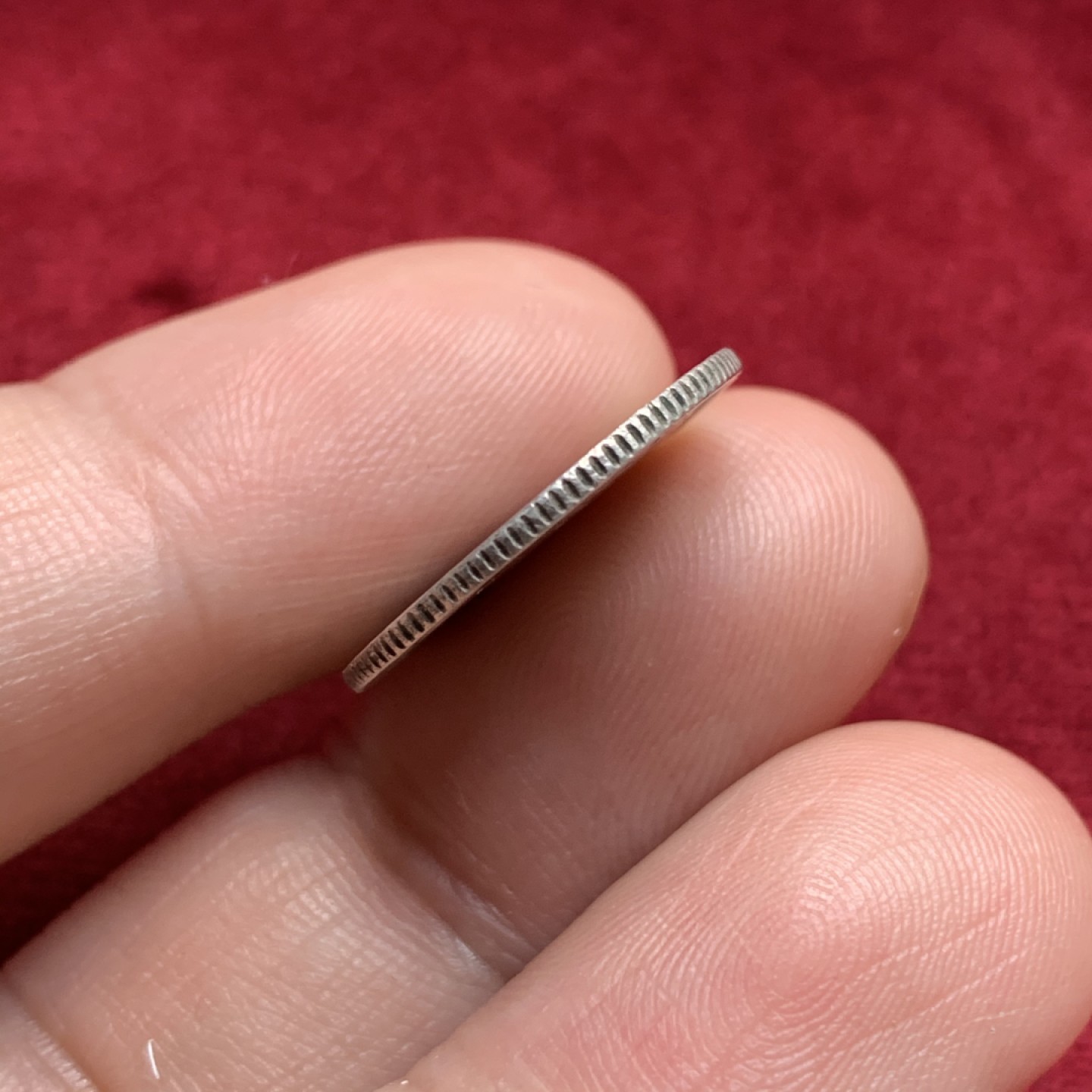 《竞宝斋》第69场-本周日，周一，周四.3场连拍（全场不限金额包邮） 英国 1816年 乔治三世 6便士 银币 人物细节好 水泡眼挺精神 细节见图