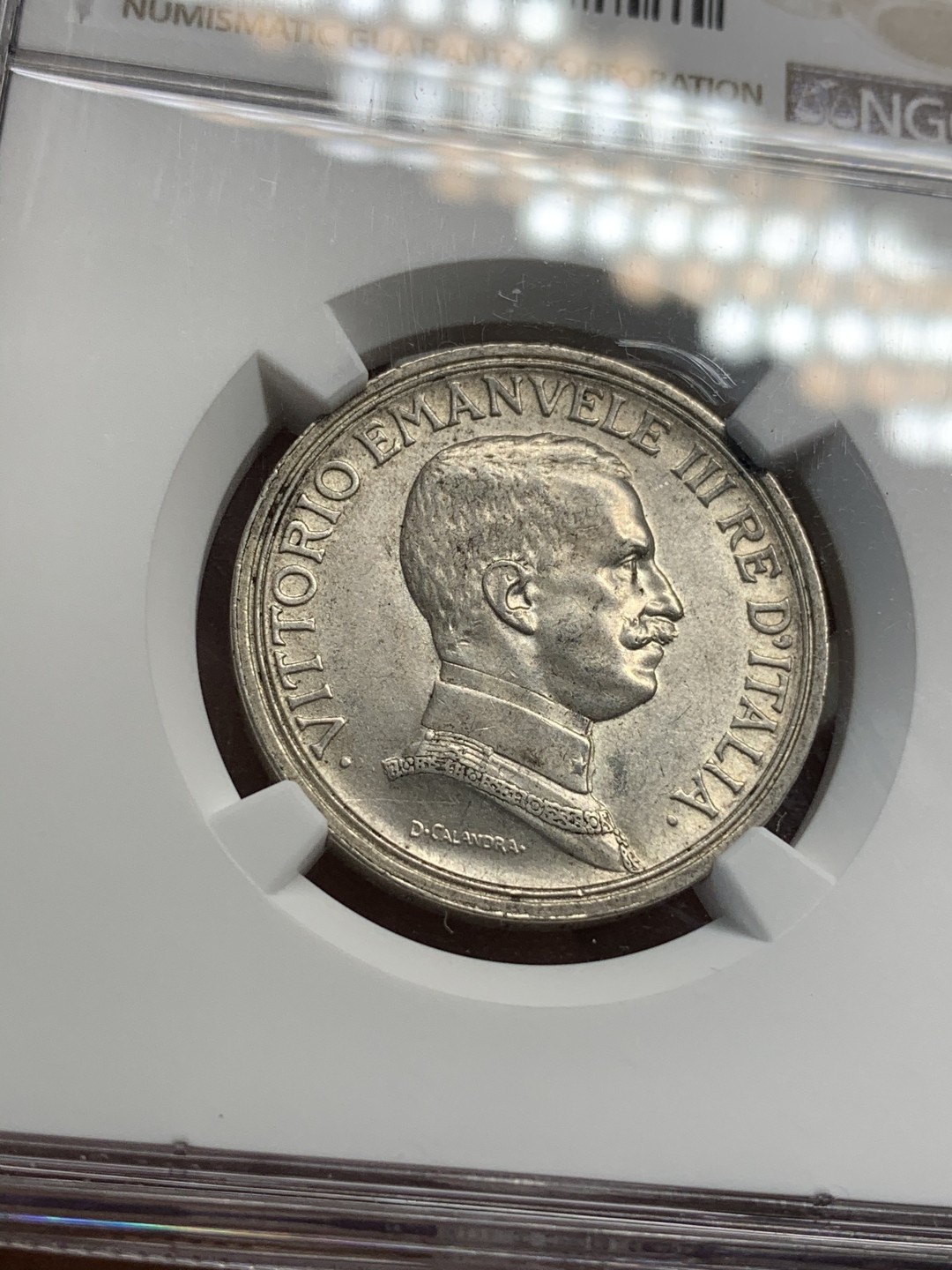 《竞宝斋》第69场-本周日，周一，周四.3场连拍（全场不限金额包邮） NGC MS62 意大利1915年马车2里拉银币