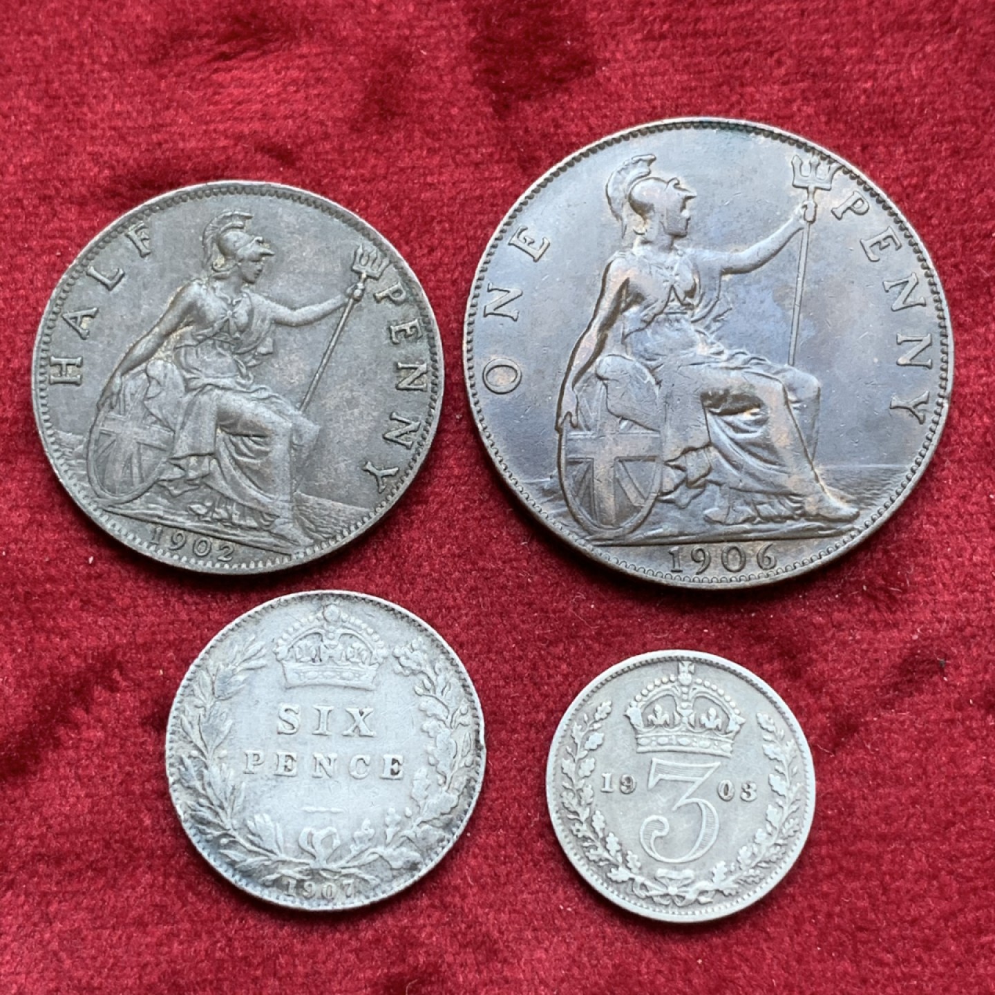 《竞宝斋》第69场-本周日，周一，周四.3场连拍（全场不限金额包邮） 4枚一起，英国爱德华七世 银币2枚，铜币2枚合计4枚 好品裸币