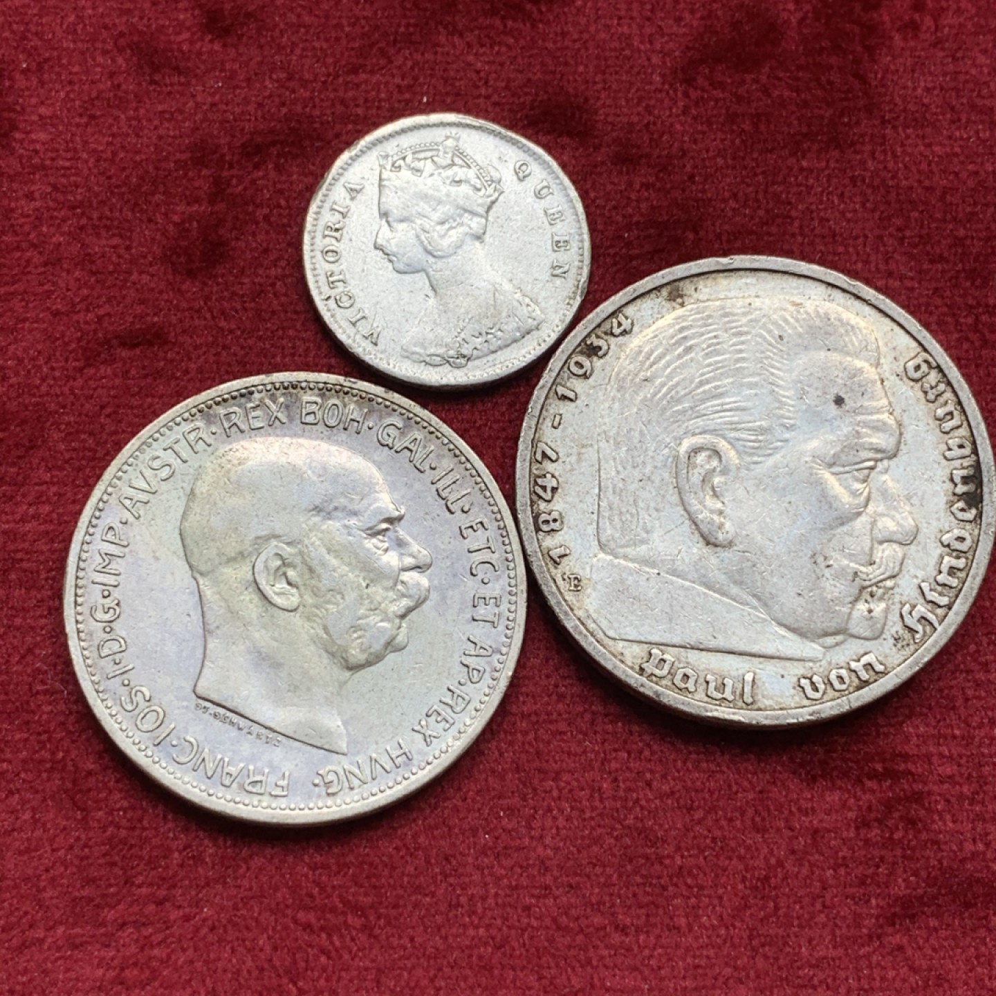 《竞宝斋》第69场-本周日，周一，周四.3场连拍（全场不限金额包邮） 银币3枚一起  奥匈帝国1912年2克朗银币+德国1936年5马克银币+1895年香港1毫银币  细节见图
