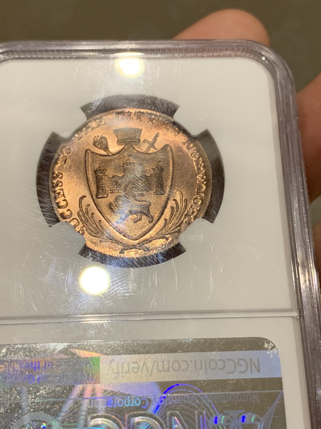 《竞宝斋》第69场-本周日，周一，周四.3场连拍（全场不限金额包邮） NGC MS66RD 1792年英国诺福克郡诺里奇市1/2便士代币 200多年的铜币，通常都是BN、RB，而RD非常罕见，这枚是仅有的RD，宛如新铸